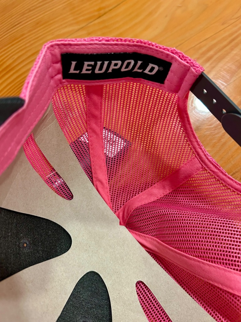 Leupold Optics Trucker Hat - NWT - Picture 4 of 7